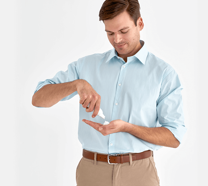 A man trying the LEXETTE Foam